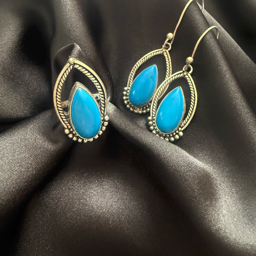 925 Sterling silver and turquoise earring and ring set